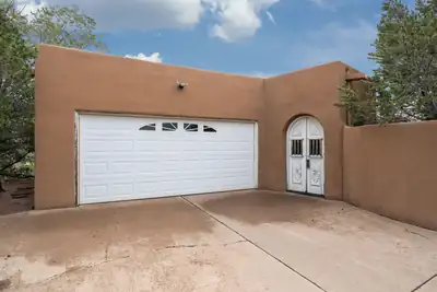 689 Gonzales Road, Santa Fe 