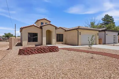 1325 Van Cleave Road NW, Albuquerque 