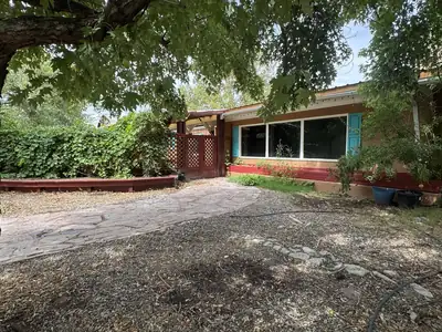 961 Alameda Boulevard NW, Albuquerque
