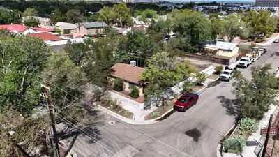 823 5th Street SW, Albuquerque