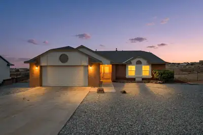 729 Silver Court NE 