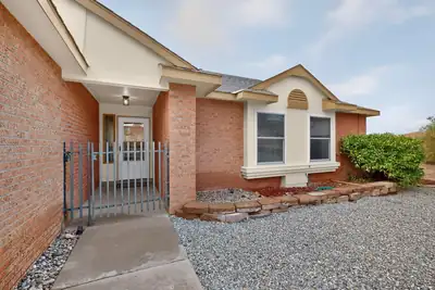 729 Silver Court NE 