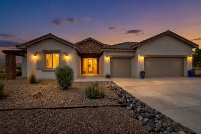 5801 Ridgeline Place NE, Rio Rancho