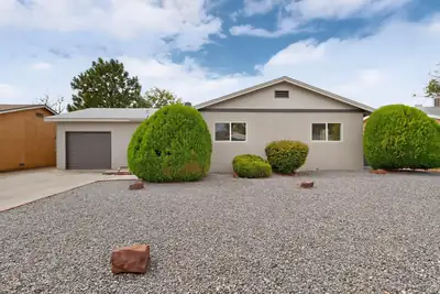 2817 Cardenas Drive NE, Albuquerque