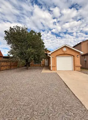 1844 Tierra De La Luna Drive SW, Albuquerque