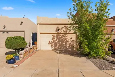 4532 Holiday Breeze Place NE, Albuquerque