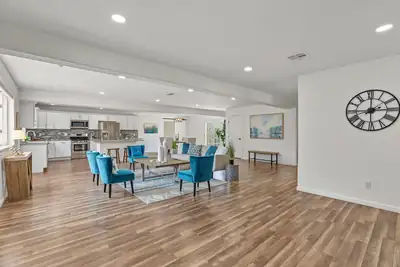 30 Tierra Monte Drive NE 