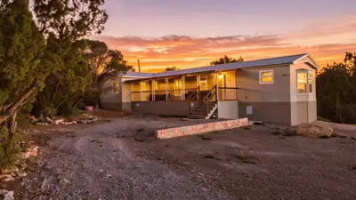 4038 Martinez Road, Edgewood, NM 87015 