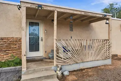 117 Clifton Avenue SE, Albuquerque, NM 87102 