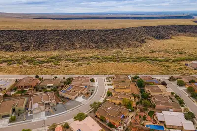 8705 Mesa Rain Road NW, Albuquerque, NM 87120 