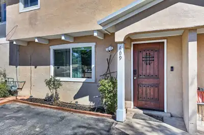 609 Grecian Lane NW, Albuquerque
