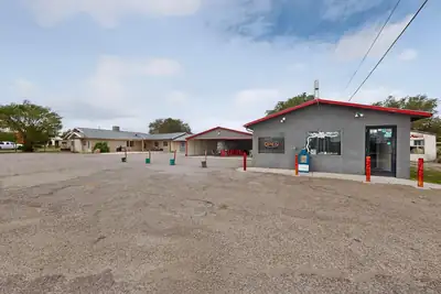 605 US-60, Mountainair, NM 87036 