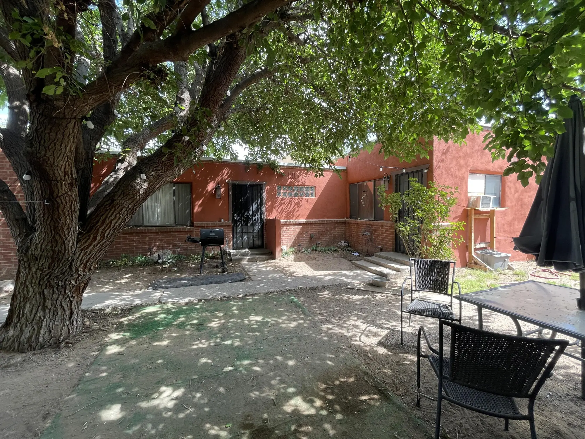 304 Texas Street NE, Albuquerque, NM 87108