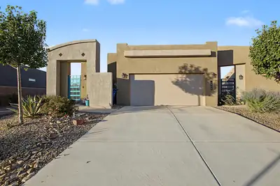 1808 Villa Contesa Loop NW, Los Lunas, NM 87031 