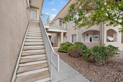6800 Vista Del Norte Drive NE 422, Albuquerque, NM 87113 