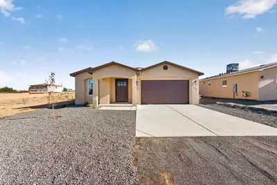 121 9th Avenue NW, Rio Rancho