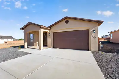 121 9th Avenue NW, Rio Rancho, NM 87124 