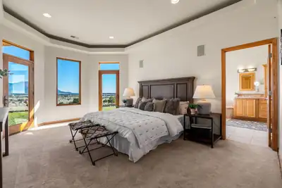 31 Kramer Road, Sandia Park, NM 87047 