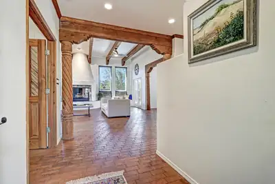 3004 Calle De Alamo NW, Albuquerque, NM 87104 