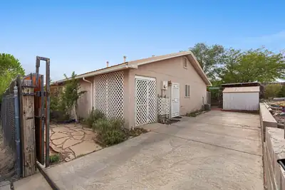 15 N Sierra Place # B, Santa Fe, NM 87508 