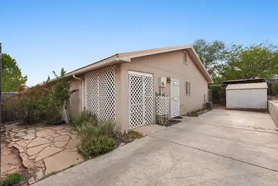 15 N Sierra Place # B, Santa Fe, NM 87508 