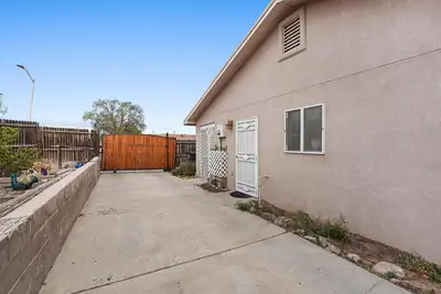 15 N Sierra Place # B, Santa Fe, NM 87508 