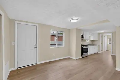 737 97th Street SW, Albuquerque, NM 87121 
