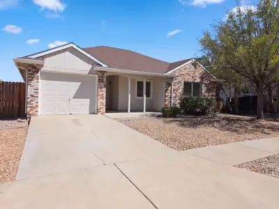1890 Raspberry Drive NE, Rio Rancho