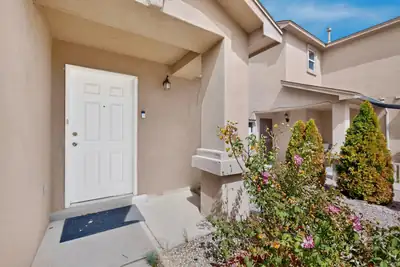 8419 Casa Amarilla Road NW, Albuquerque, NM 87120 