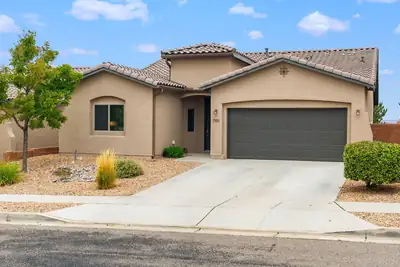 7101 Napoleon Road NE, Rio Rancho