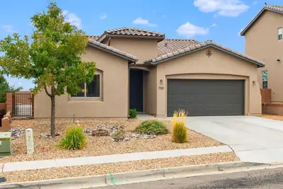 7101 Napoleon Road NE, Rio Rancho, NM 87144 