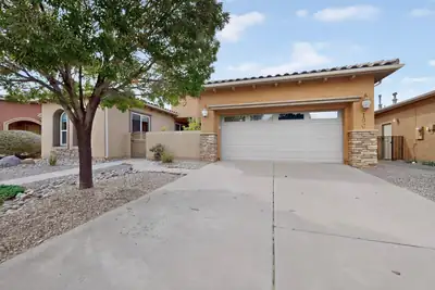 190 Zuni River Circle SW, Los Lunas, NM 87031 