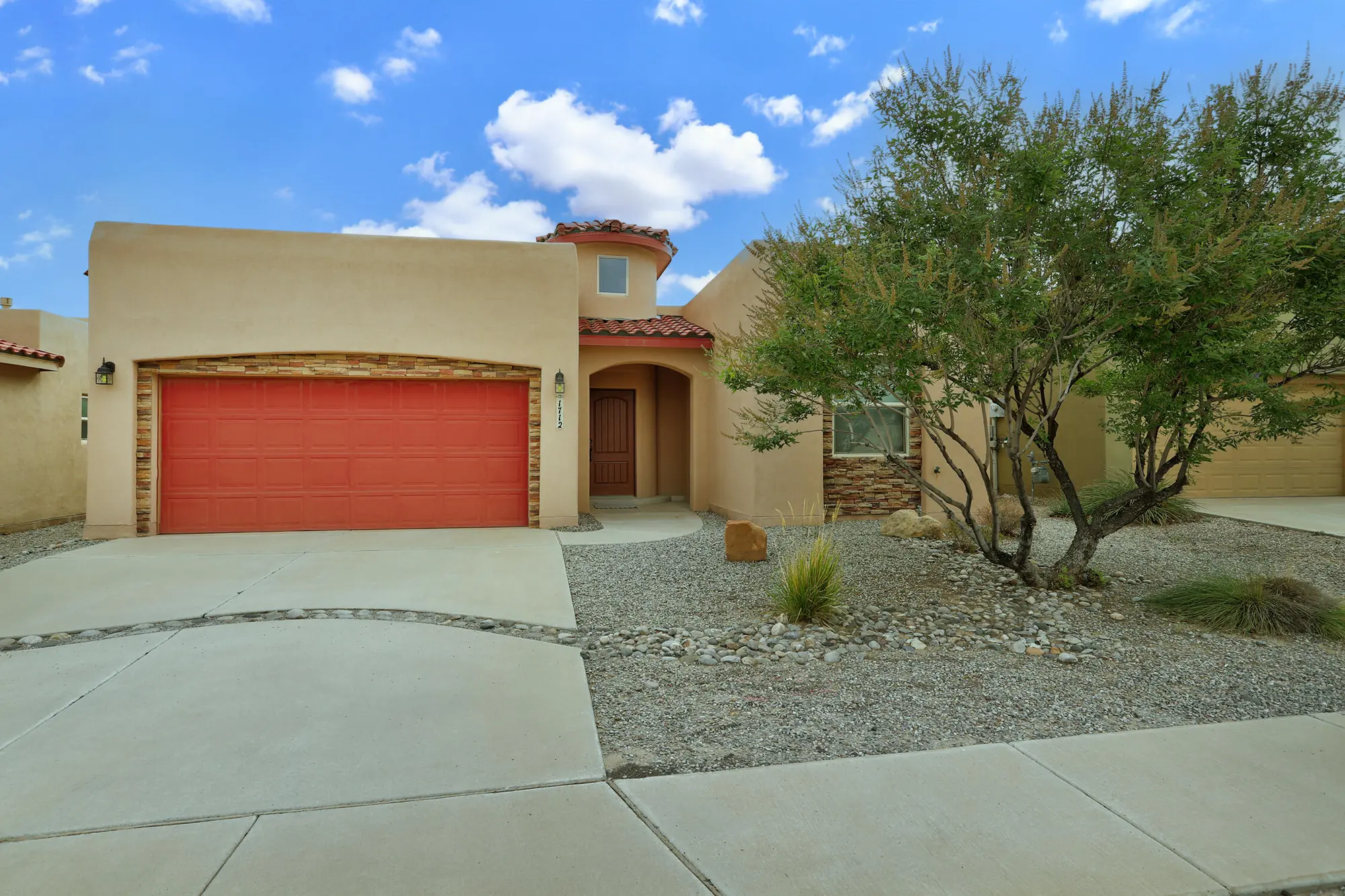 1712 Chisholm Trail NE, Rio Rancho, NM 87144