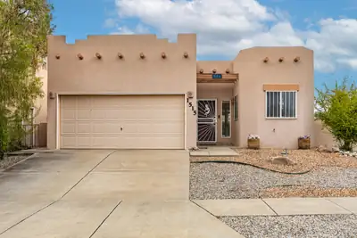 1515 Calle Sonrisa NE, Albuquerque, NM 87113 