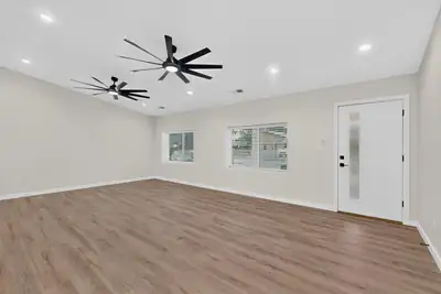 5103 San Luis Place NW, Albuquerque, NM 87107 