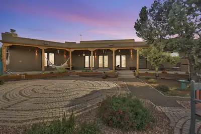 62 Anne Pickard Loop, Tijeras
