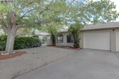 706 Cerro De Ortega Drive SE, Rio Rancho, NM 87124 