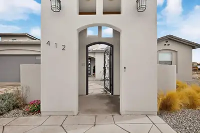 412 5th Street NE, Rio Rancho, NM 87124 