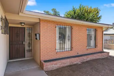 10428 Santa Susana Road NE, Albuquerque, NM 87111 
