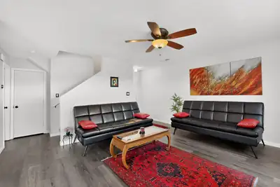 1308 Ojo Feliz Street SW, Albuquerque, NM 87121 