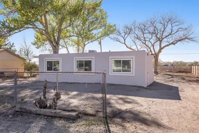 3513 Camino Alameda SW, Albuquerque