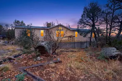 82 Jesse James Road, Edgewood