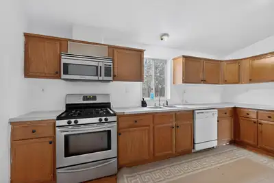 82 Jesse James Road, Edgewood, NM 87015 