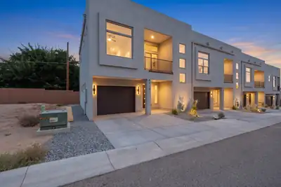 4219 Vida Verde Lane NE, Albuquerque, NM 87109 