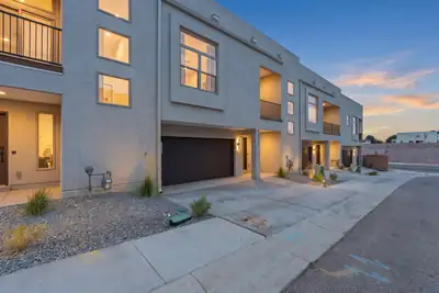 4219 Vida Verde Lane NE, Albuquerque, NM 87109 