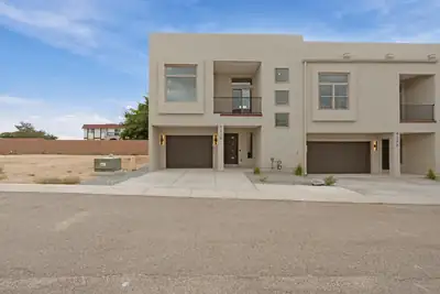 4219 Vida Verde Lane NE, Albuquerque, NM 87109 