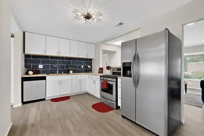 2805 Christine Street NE, Albuquerque, NM 87112 