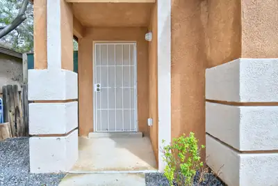 6003 Celestial Avenue NW, Albuquerque, NM 87114 