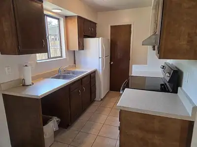 545 Berry Road NW, Albuquerque, NM 87107 