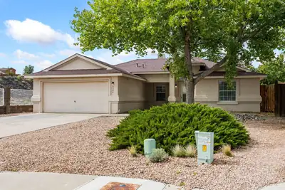 5304 Bandelier Drive NW, Albuquerque, NM 87114 